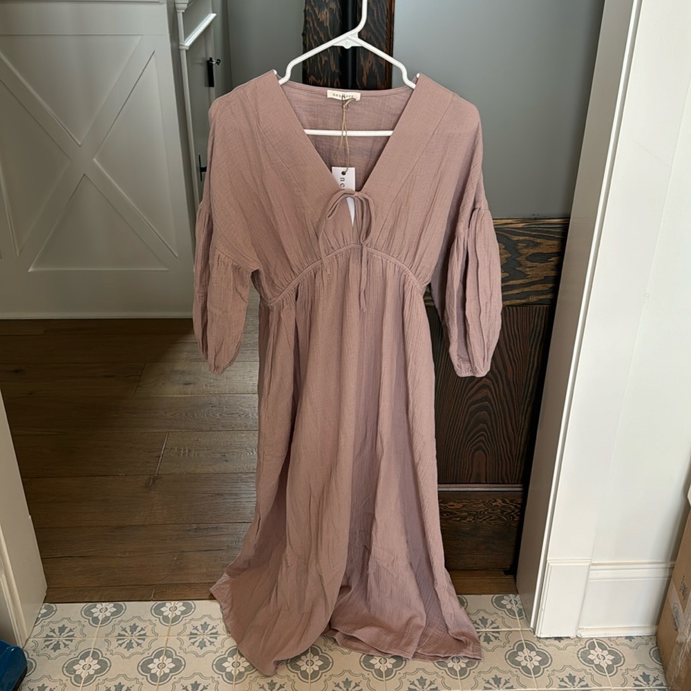 Neuflora dress NWT